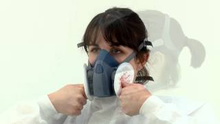 Fitting 3M™ 7500 Series Reusable Respirators [upl. by Accebar]