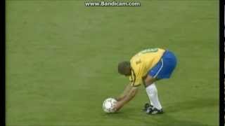 Roberto Carlos amazing free kick for Brazil [upl. by Schifra294]