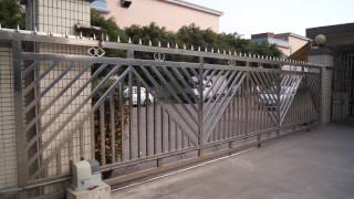 PL600  PL1000 sliding gate opener [upl. by Farrell]